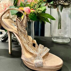 Nina evening sandals size 9.5 worn one time.